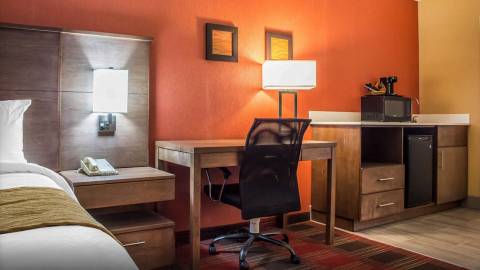 Comfort Inn - Lucky Lane