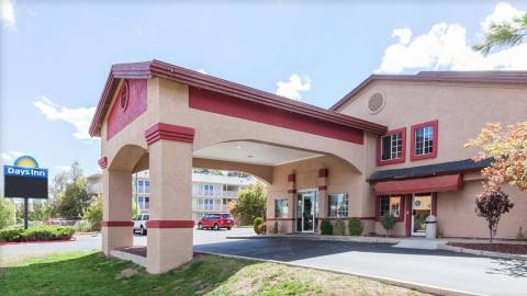 Days Inn by Wyndham Flagstaff I-40