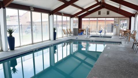 Super 8 by Wyndham NAU/Downtown