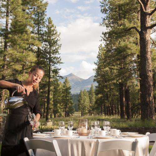 server setting table for outdoor reception